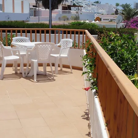 2 Bedrooms In Los Geranios דירה אדחה