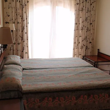 2 Bedrooms In Los Geranios *